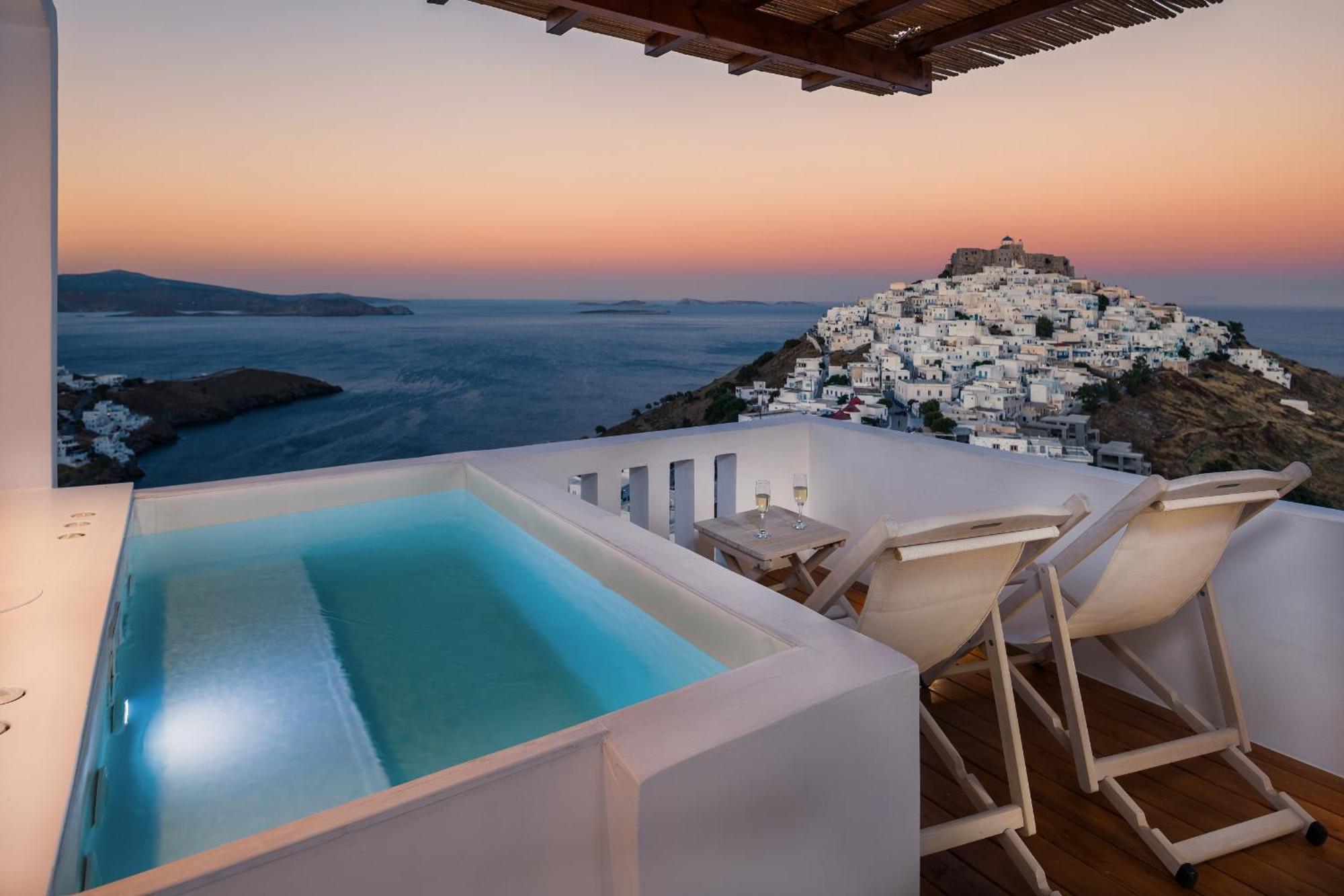 Oneiro Luxury Suites-Adults Only Astypalaia Номер фото